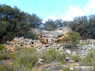 Monumento Natural Tetas de Viana - Trillo; excursiones cerca de madrid